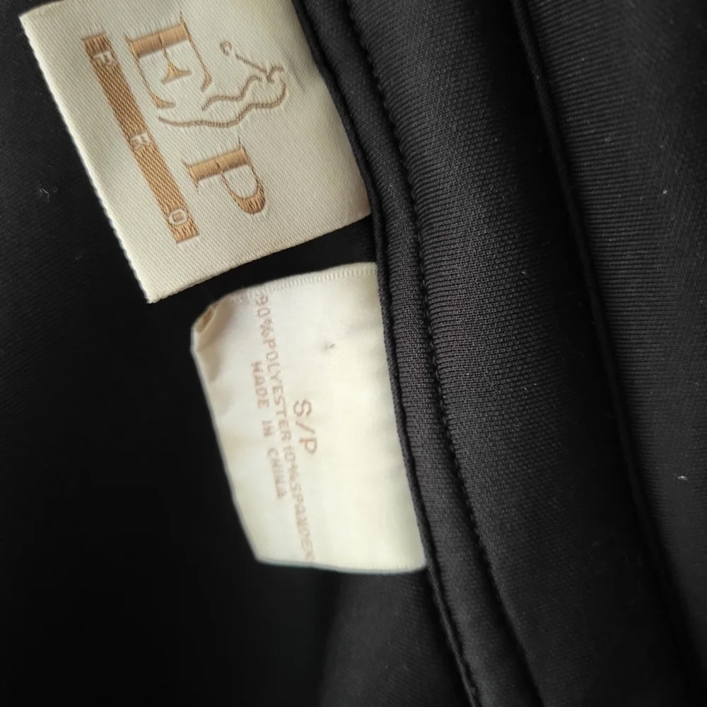 EP Pro Black Quilted Vest with Gold Accents Women's‎ Size Small